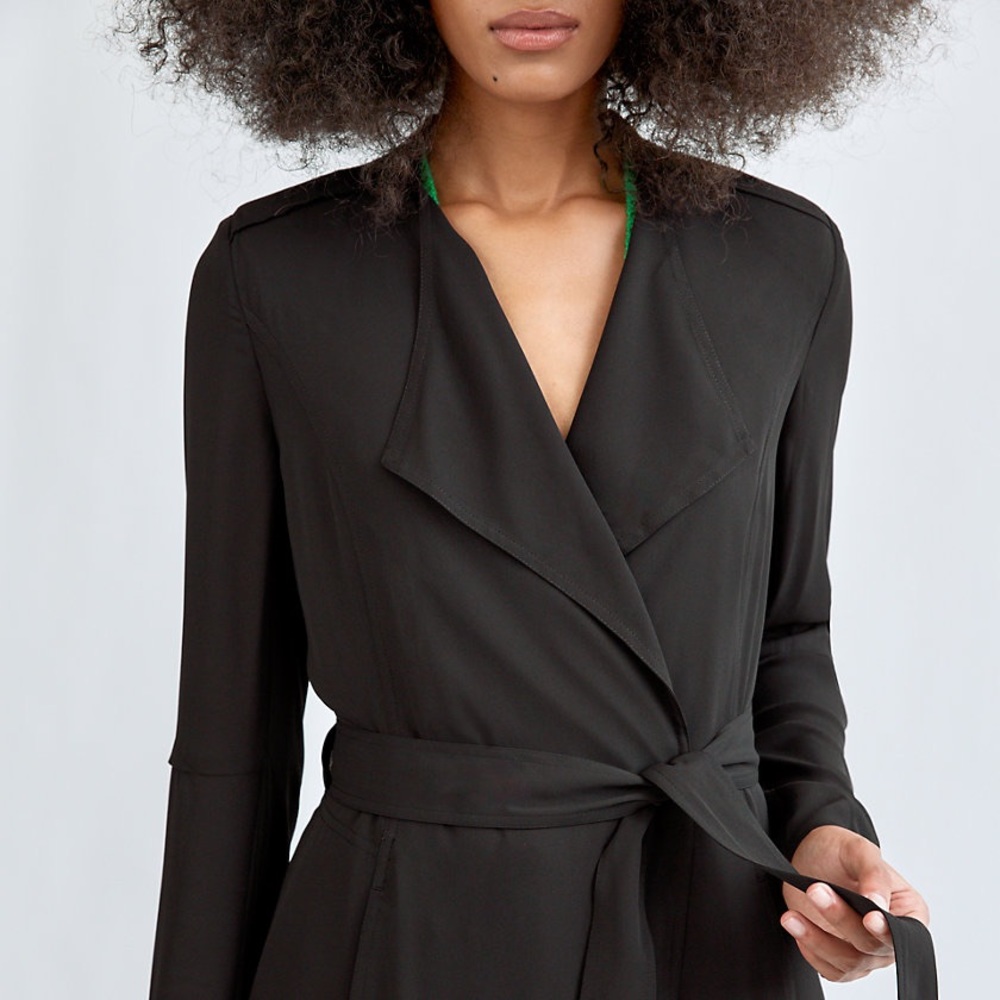 Aritzia - Babaton - Flowy Trench Coat - Taupe - Size Extra Small (XS) - Picture 4 of 15